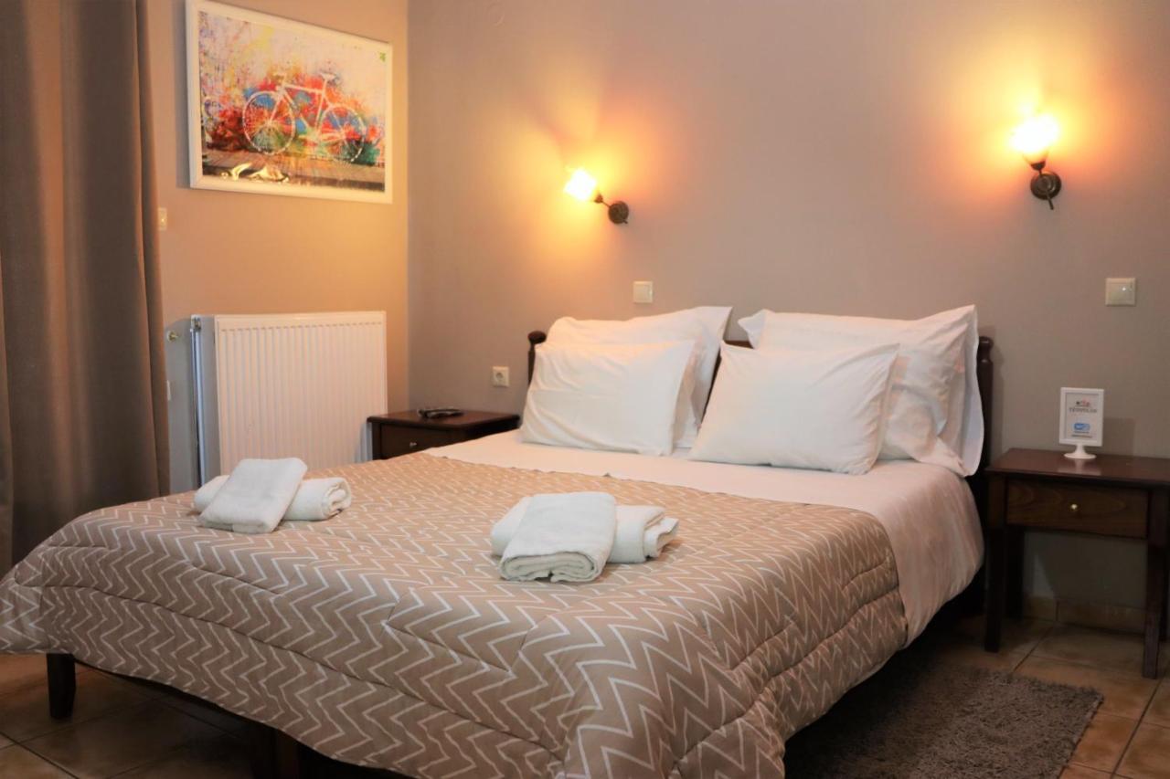 Tzovolos Apartments Калаврита Экстерьер фото